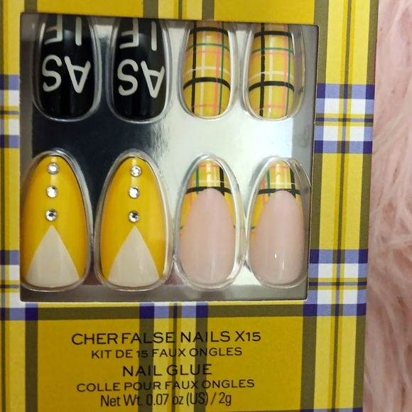 Brand New REVOLUTION CLUELESS CHER False Nails - Picture 4 of 4